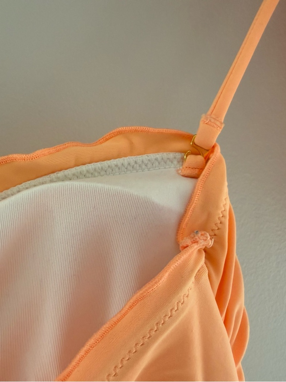 Victorias Secret Peach Ruffled Bikini Set M/L - Picture 7 of 8